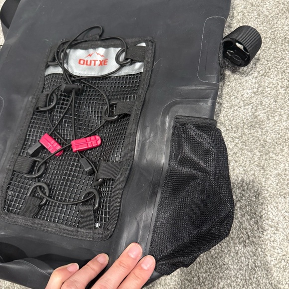 Outxe Waterproof Backpack - Picture 2 of 3